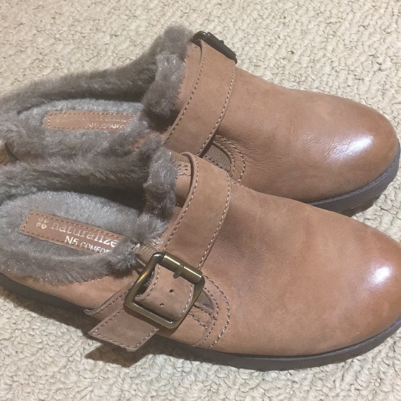 naturalizer clogs